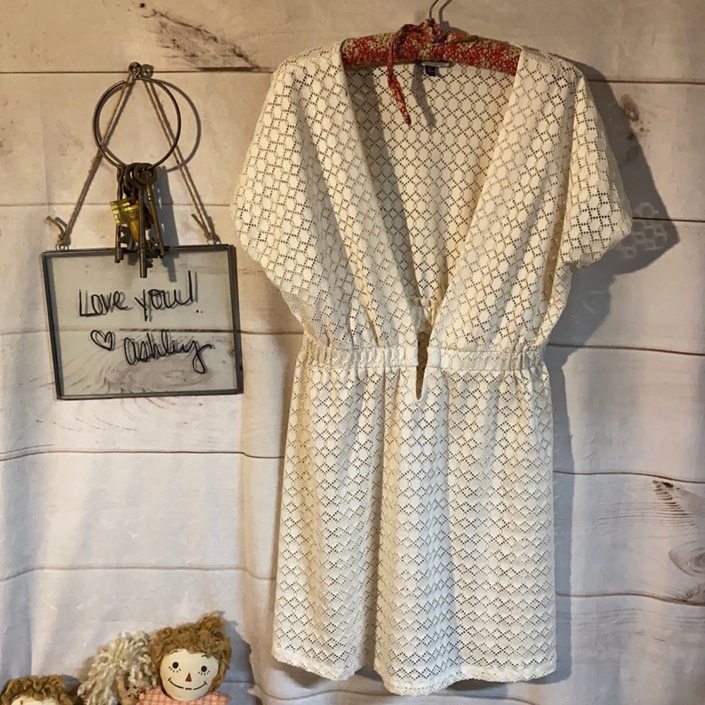 J Valdi; Off White; Eyelet; Swim Cover Up; M